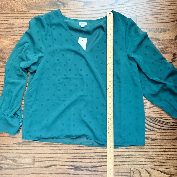 NWT J Crew Factory Women’s Green Dot Blouse with Sheer Sleeves - size large - Picture 7 of 9